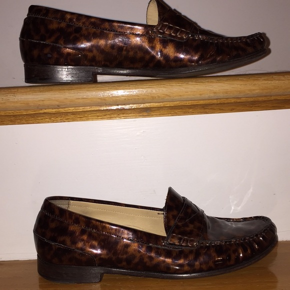 Cole Haan print patent leather loafers well loved - Picture 2 of 8